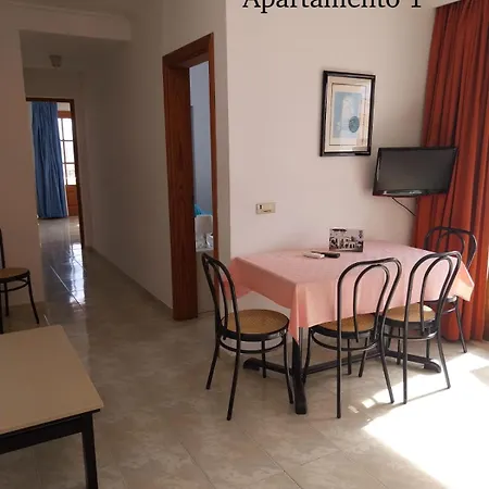 Apartamentos Torre Playa Port de Pollença Kamer foto