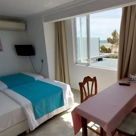 Apartamentos Torre Playa Port de Pollença Kamer foto